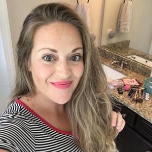 Meet your Posher, Rebecca